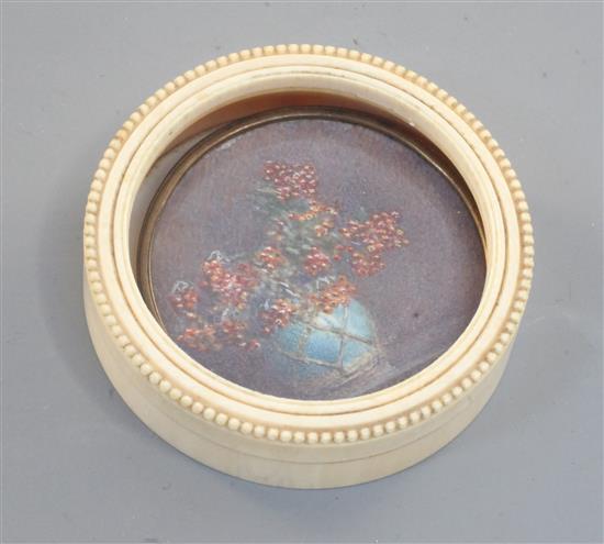 An ivory boite à miniature, c.1920, diam. 2.75in.